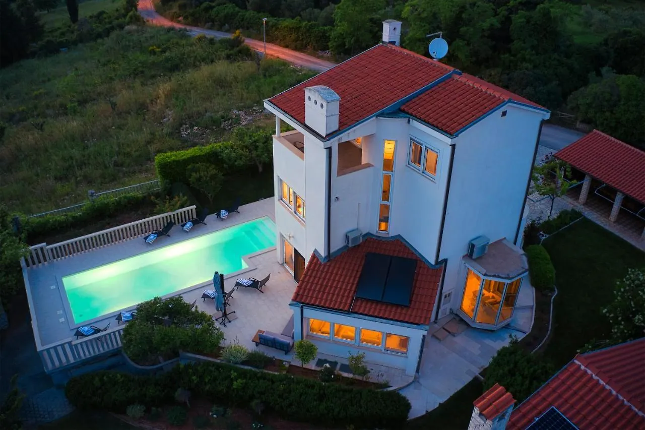 Villa Kata Zadar 0*,  Croatia